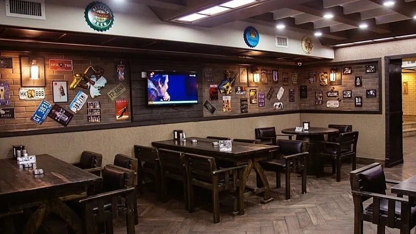 Nəsimi rayonunda yerləşən məşhur pub-restoranın sahəsi satışa çıxarılıb
